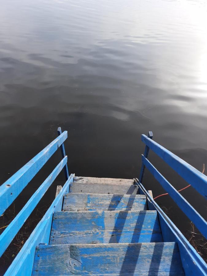 Houseboat Young Snow View Front Line Dal Lake Srinagar  Exterior photo